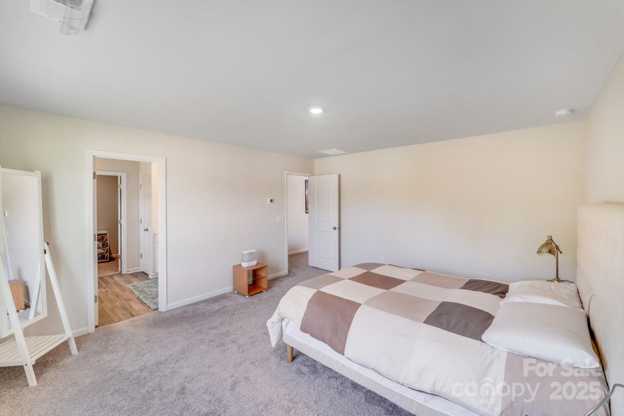 Furnished interior view inside a new home in Elizabeth: Walk, Fort Mill (Image 7). Furnished interior view inside a new home in Elizabeth: Walk, Fort Mill (Image 7).