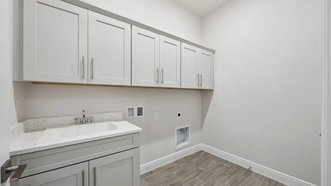Furnished interior view inside a new home in Buena Lago, St. Cloud (Image 16).