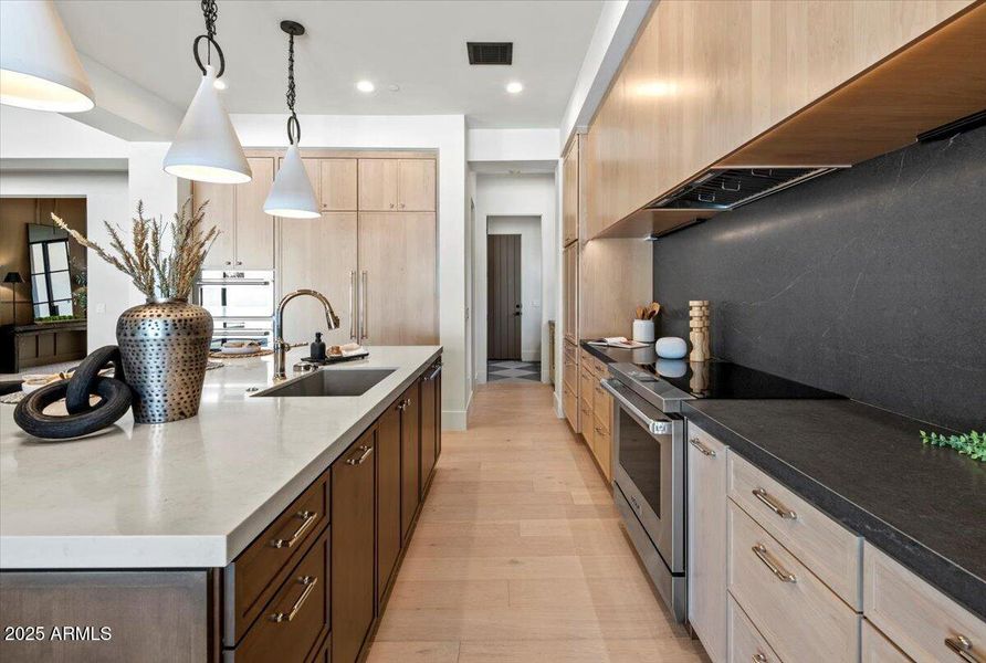 Chef's Kitchen Chef's Kitchen