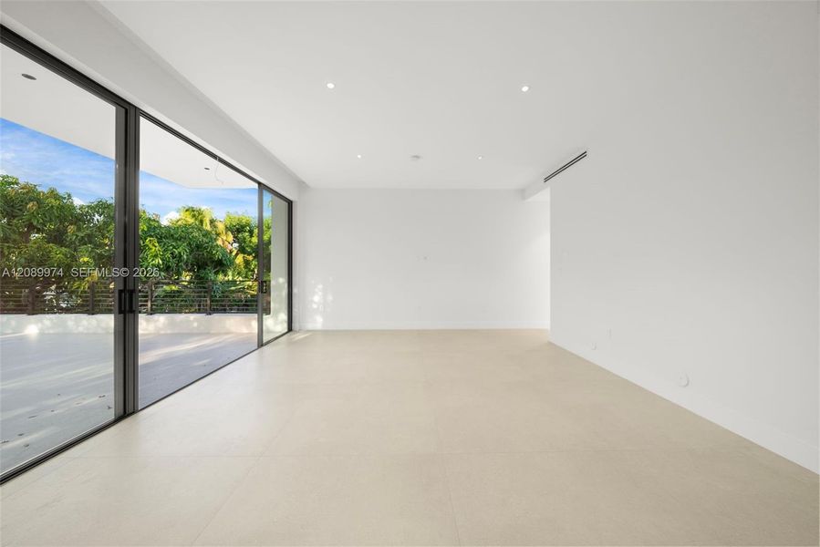 Spacious, unfurnished interior of a new home in , South Miami (Image 46).