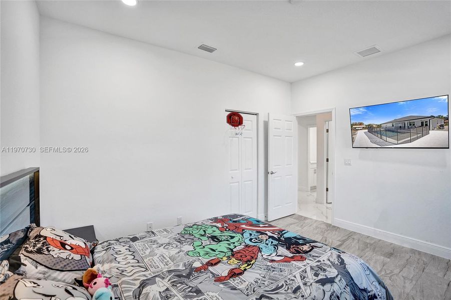 Spacious, unfurnished interior of a new home in , Loxahatchee (Image 87).