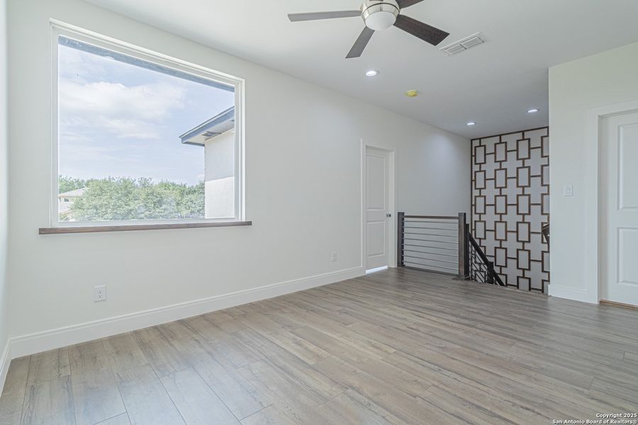Spacious, unfurnished interior of a new home in , San Antonio (Image 32). Spacious, unfurnished interior of a new home in , San Antonio (Image 32).