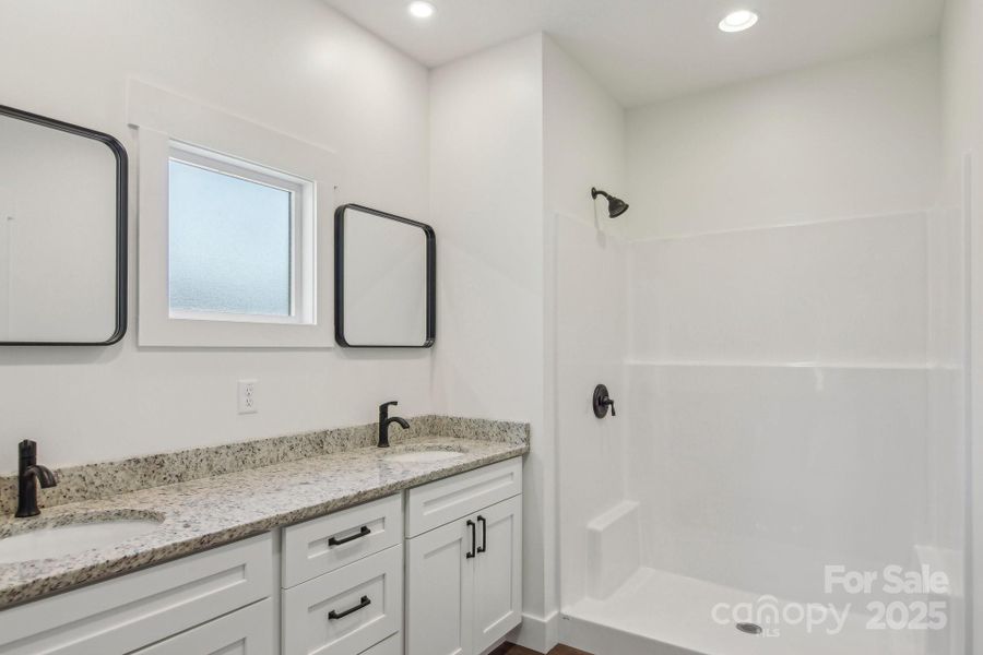 Spacious, unfurnished interior of a new home in , Hendersonville (Image 45).