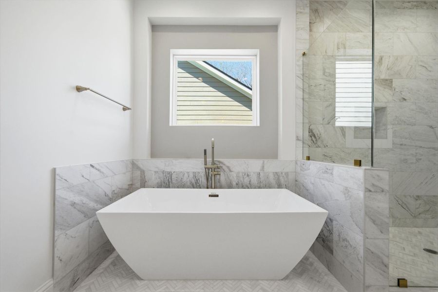 Image 43 of a home in .