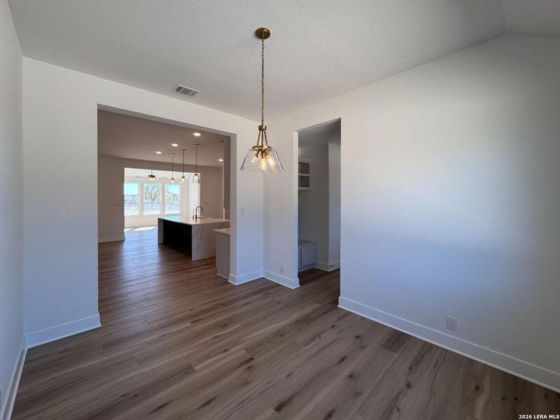 Spacious, unfurnished interior of a new home in Waldsanger, New Braunfels (Image 18). Spacious, unfurnished interior of a new home in Waldsanger, New Braunfels (Image 18).