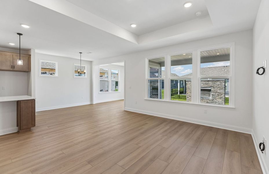 Spacious, unfurnished interior of a new home in Del Webb Southern Harmony, Murfreesboro (Image 21).