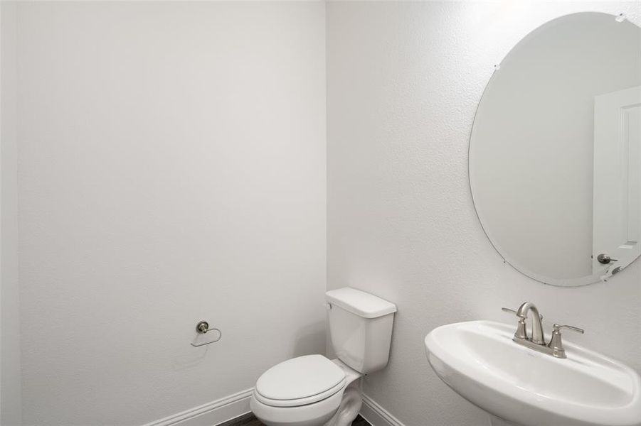 Furnished interior view inside a new home in Walden Pond, Forney (Image 11).