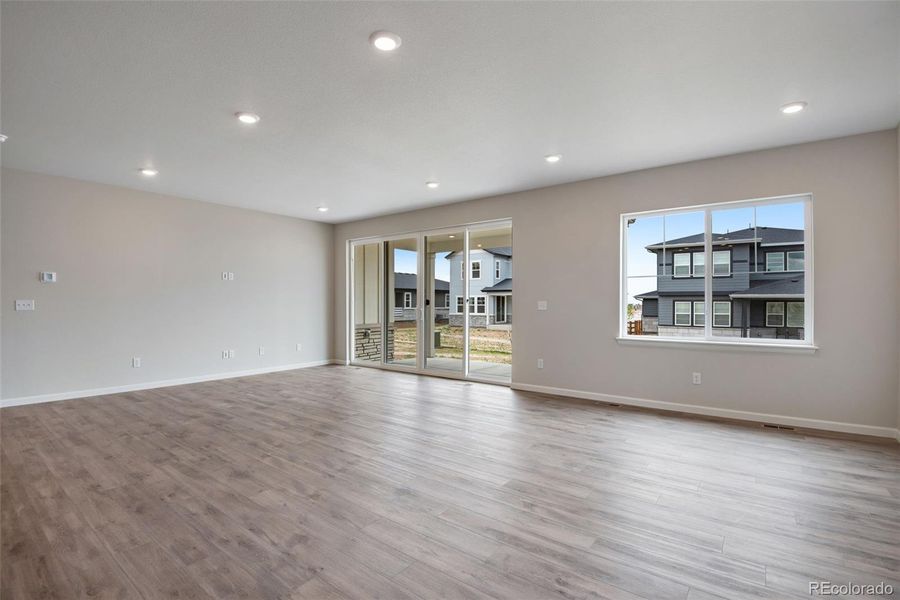 Spacious, unfurnished interior of a new home in Ensemble at The Aurora Highlands, Aurora (Image 25).