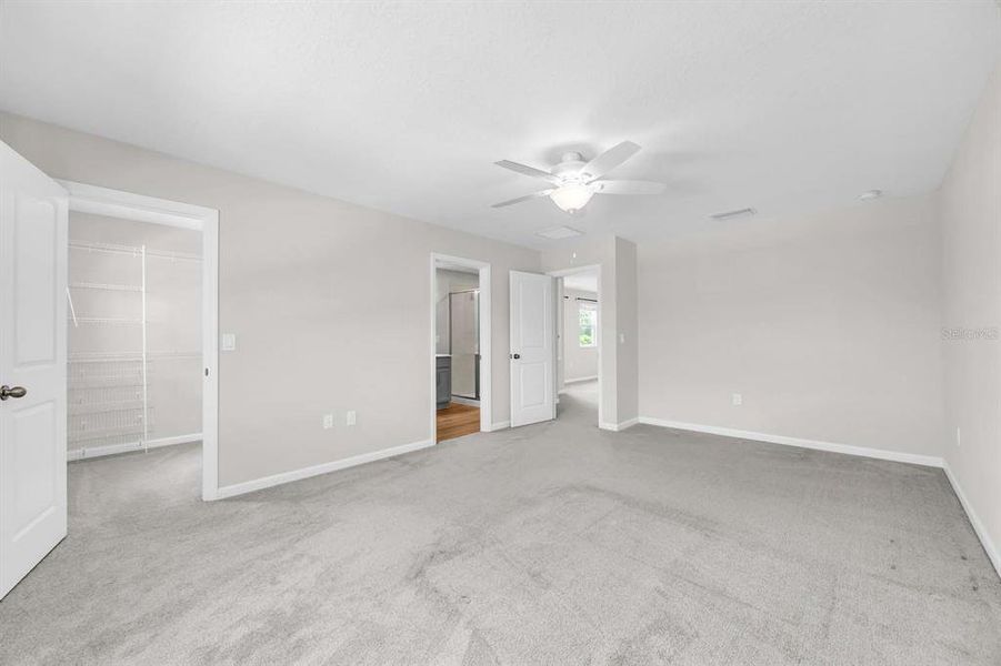 Spacious, unfurnished interior of a new home in , Orlando (Image 34).