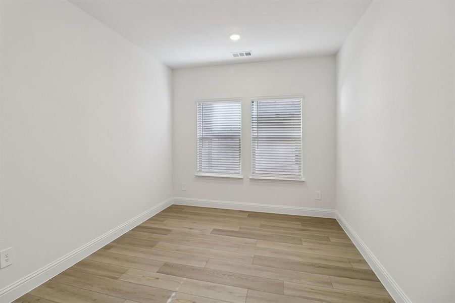 Spacious, unfurnished interior of a new home in Ashford Park - Texana Series, Corinth (Image 22).