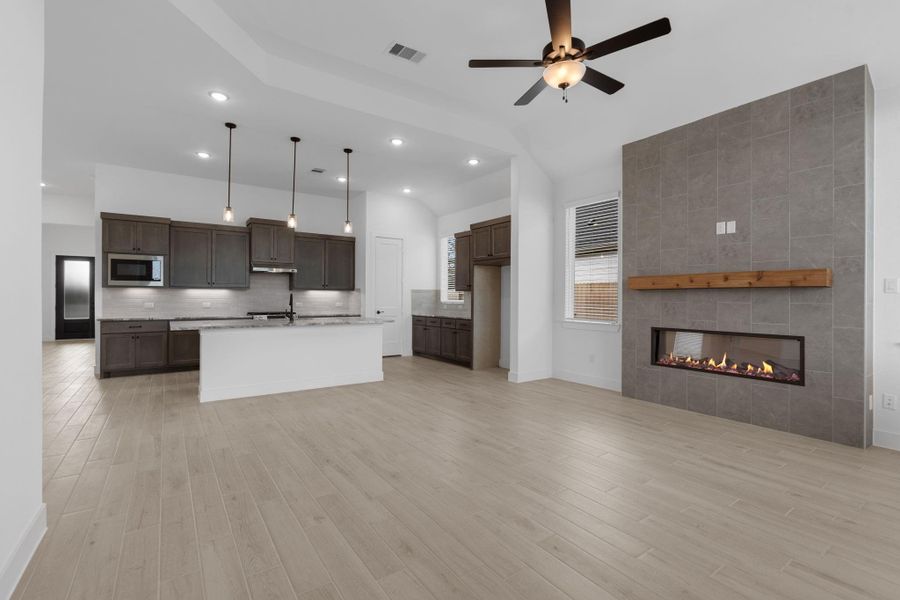 Furnished interior view inside a new home in Riceland, Mont Belvieu (Image 6).