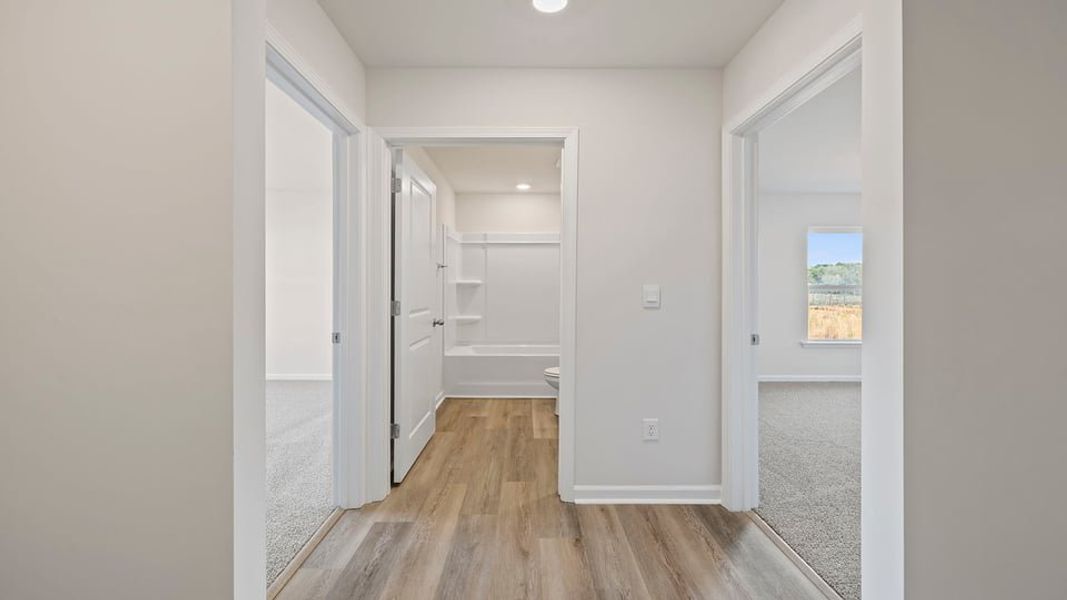 Spacious, unfurnished interior of a new home in Lakestone, Woodruff (Image 13).