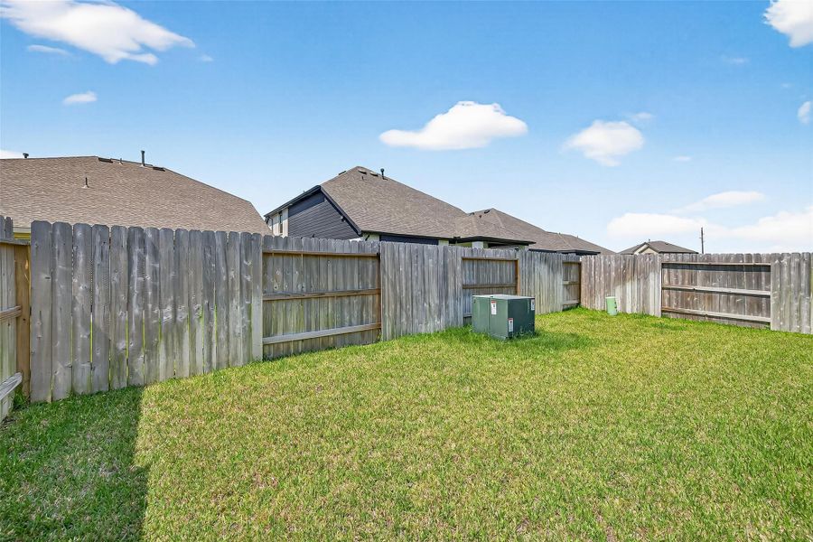 Front exterior of a new home in , Katy, TX, highlighting curb appeal (Image 20). Front exterior of a new home in , Katy, TX, highlighting curb appeal (Image 20).