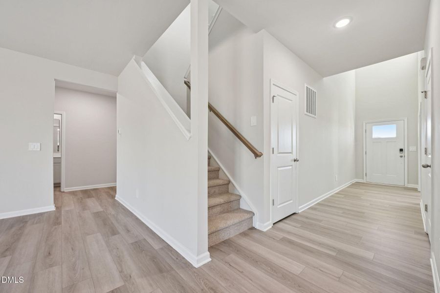 6-web-or-mls-Raleigh - Oak Manor - 113 K