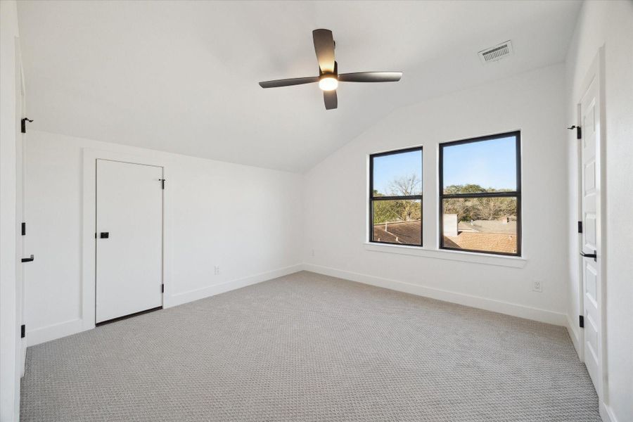 Spacious, unfurnished interior of a new home in , Jersey Village (Image 17).