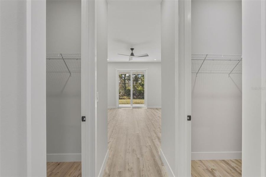 Spacious, unfurnished interior of a new home in , Rotonda West (Image 36).