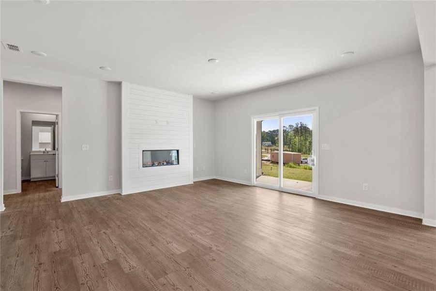 Spacious, unfurnished interior of a new home in Parkview Estates, South Fulton (Image 19). Spacious, unfurnished interior of a new home in Parkview Estates, South Fulton (Image 19).