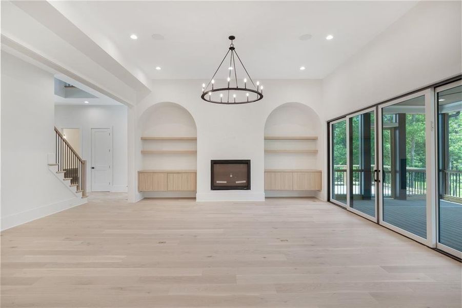 Spacious, unfurnished interior of a new home in , Alpharetta (Image 26).