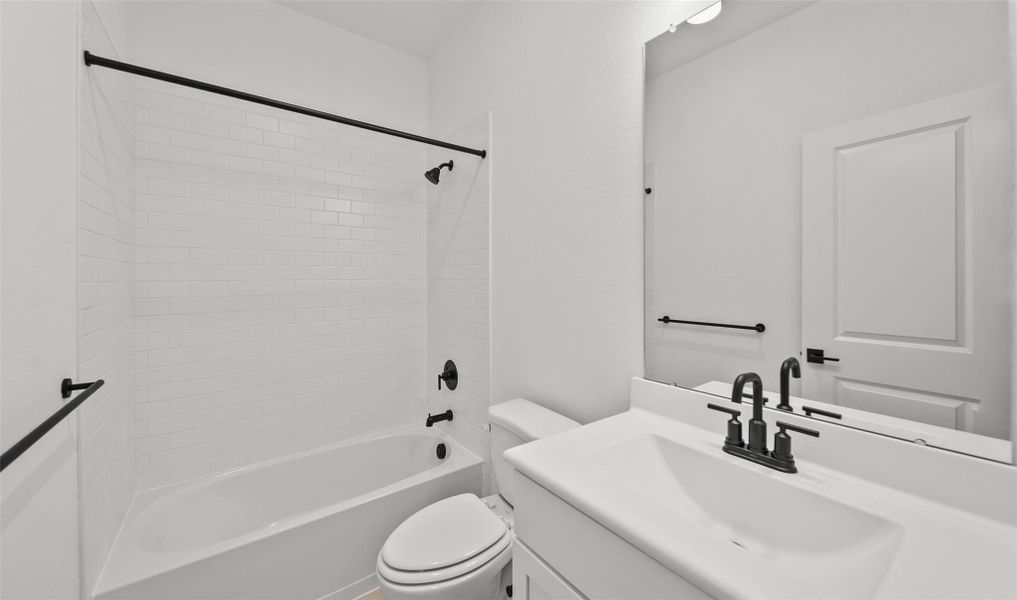 Hall bath (*Photo not of actual home and used for illustration purposes only.) Hall bath (*Photo not of actual home and used for illustration purposes only.)