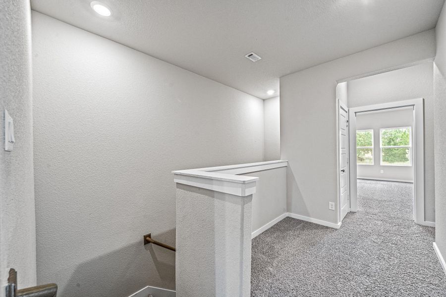 Spacious, unfurnished interior of a new home in , Houston (Image 23).