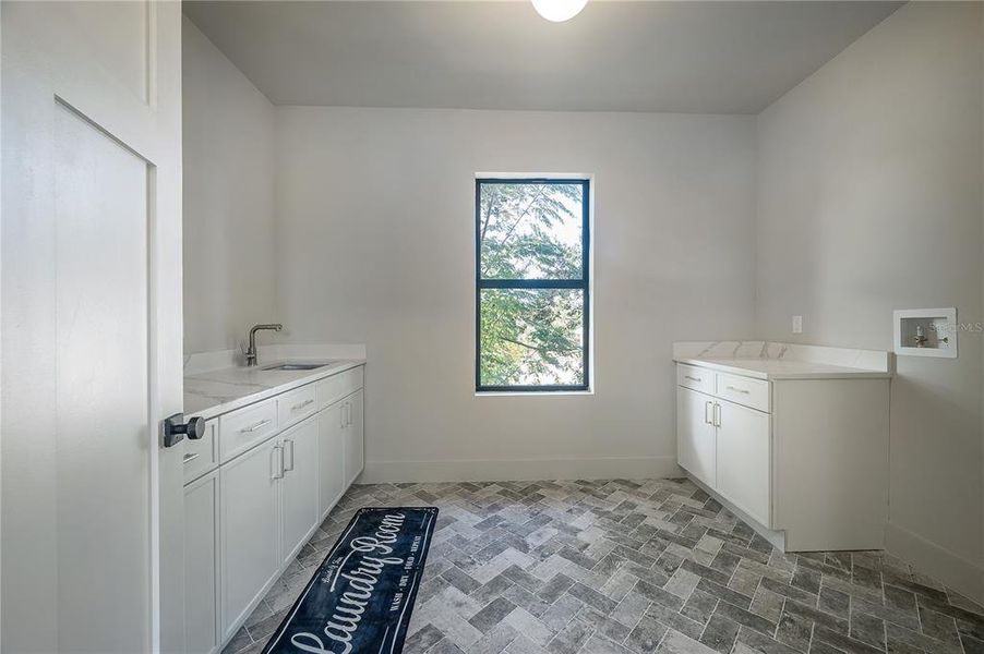 Furnished interior view inside a new home in , Tampa (Image 8).