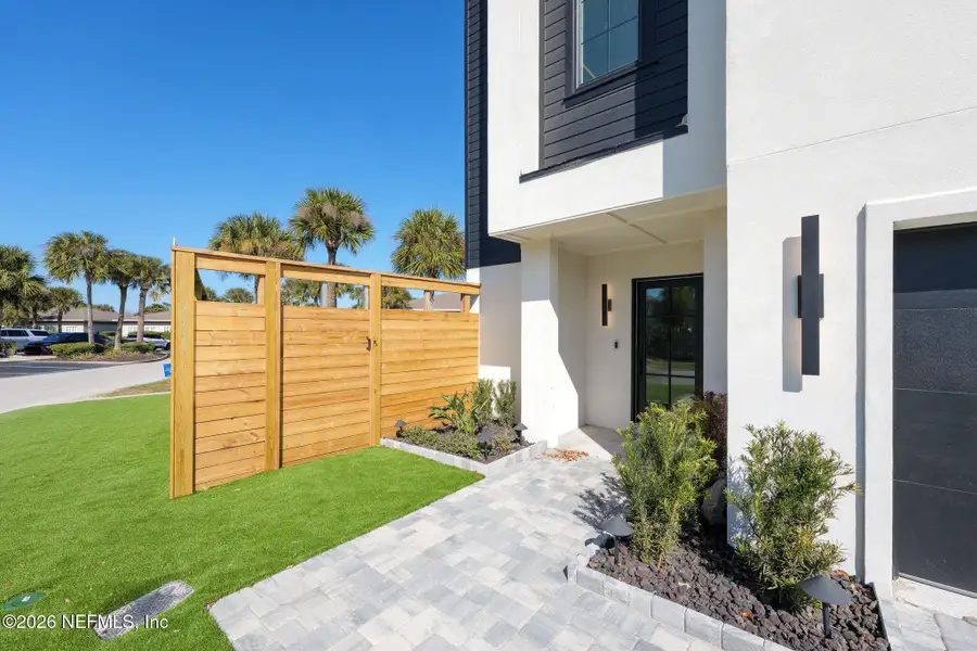 Exterior details and patio area of a home in , Jacksonville Beach (Image 3).