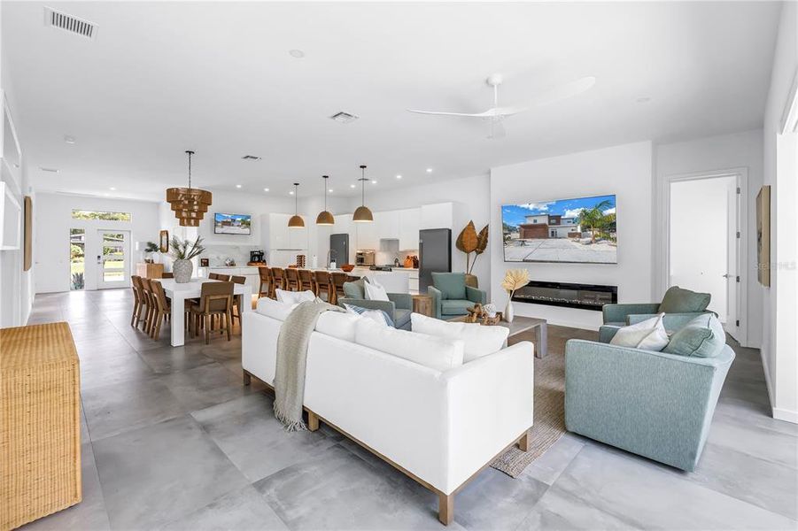 Furnished interior view inside a new home in , Sarasota (Image 45).