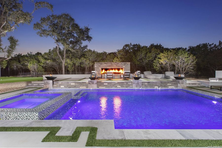 Image 40 of a home in .