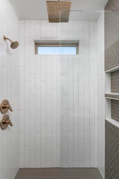 Representative interior finishes for a home built from the The Redwood by Greentech Homes LLC in The Thicket at Sedman Hills, Hixson (Image 11).