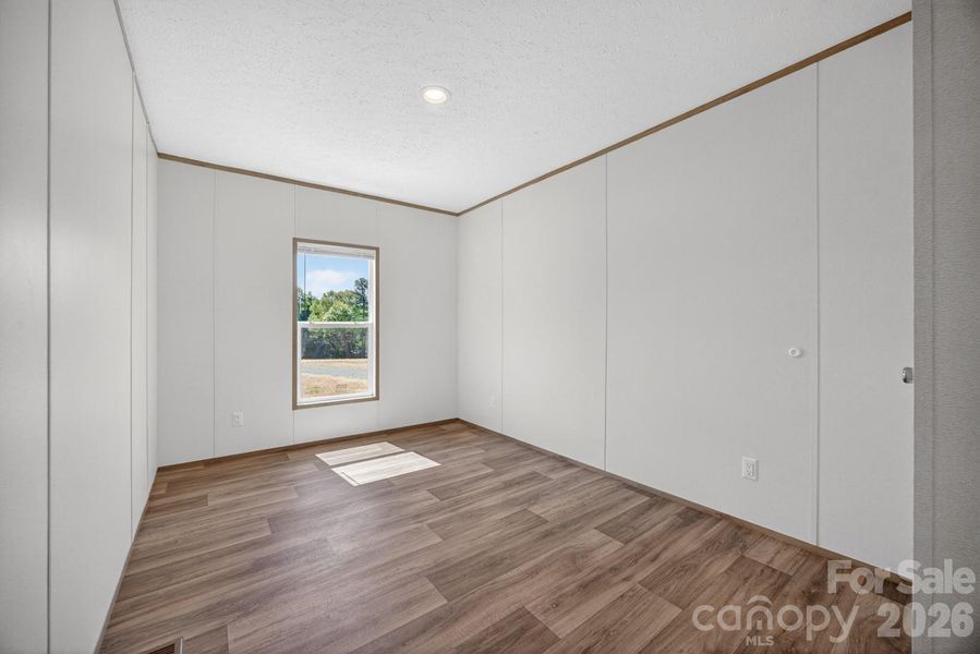 Spacious, unfurnished interior of a new home in , Lexington (Image 16).
