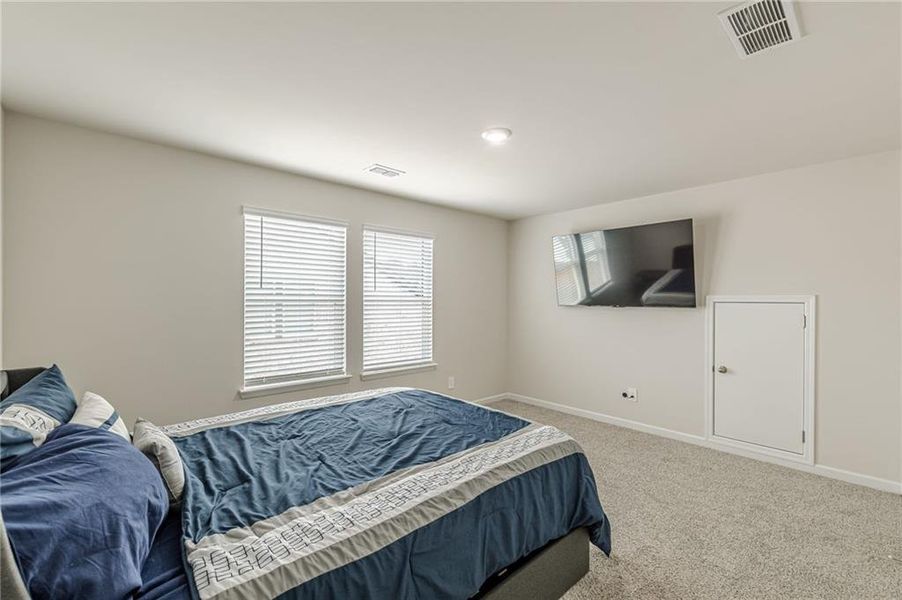 Furnished interior view inside a new home in , Fairburn (Image 18).