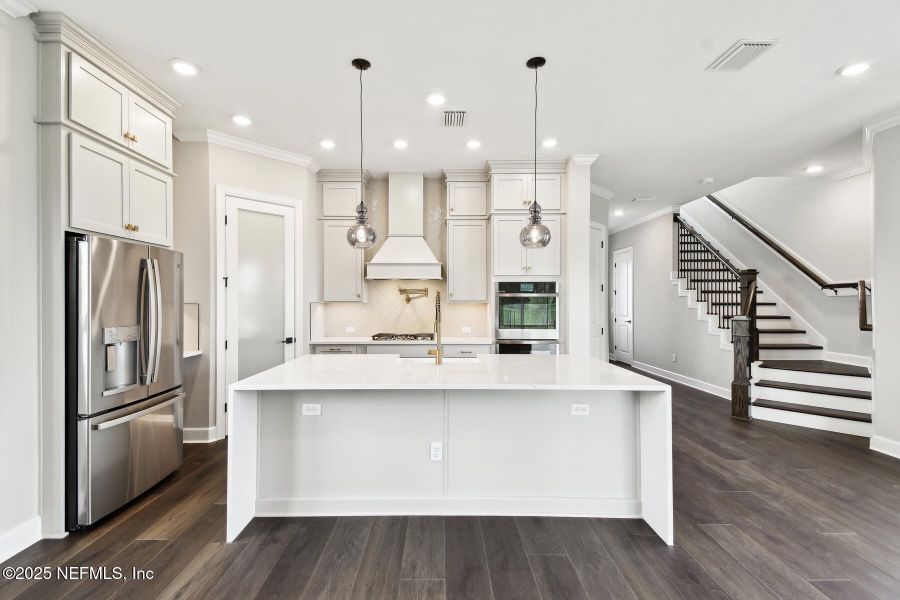 Furnished interior view inside a new home in Granville at eTown 38', Jacksonville (Image 8).