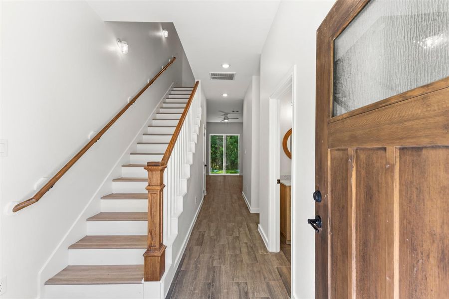Spacious, unfurnished interior of a new home in , Conroe (Image 14).