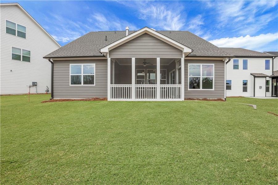 Exterior details and patio area of a home in Twin Lakes, Hoschton (Image 27).
