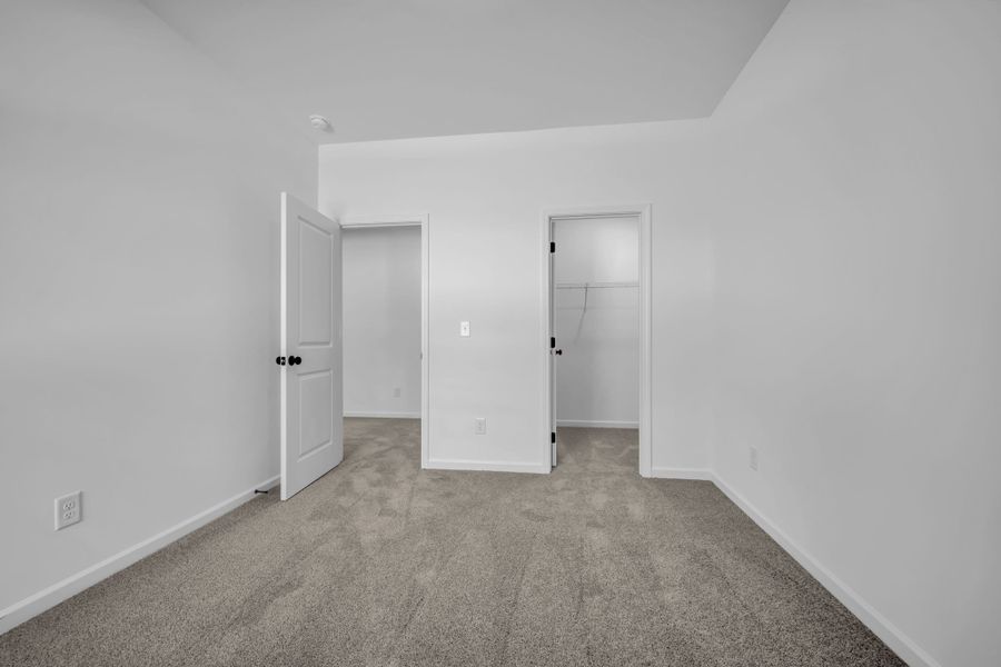 Spacious, unfurnished interior of a new home in Ironhorse, Dickson (Image 24).