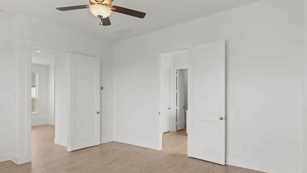 Representative unfurnished interior of a home built from the Lorne by Chesmar Homes in Artavia, Conroe (Image 29). Representative unfurnished interior of a home built from the Lorne by Chesmar Homes in Artavia, Conroe (Image 29).