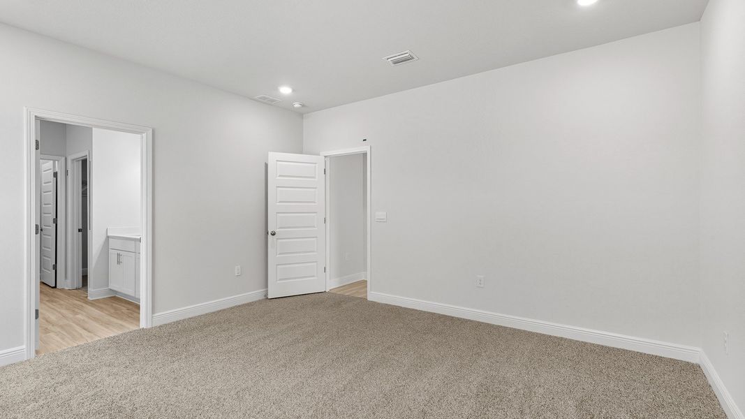 Spacious, unfurnished interior of a new home in Ashton Park Phase III, Freeport (Image 17). Spacious, unfurnished interior of a new home in Ashton Park Phase III, Freeport (Image 17).