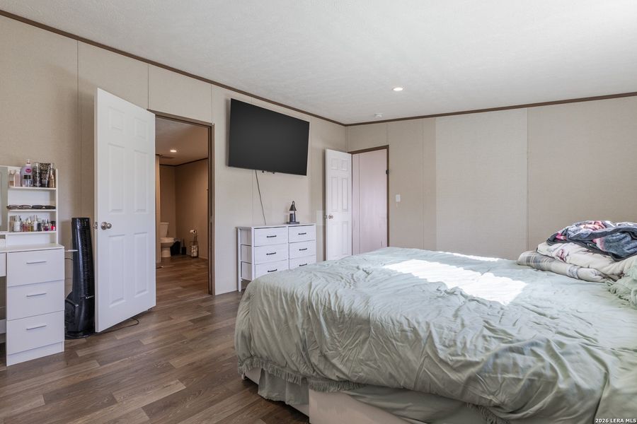 Furnished interior view inside a new home in , Elmendorf (Image 9).
