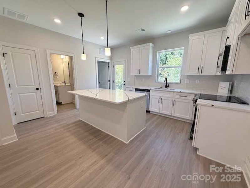 Furnished interior view inside a new home in , Gastonia (Image 10).