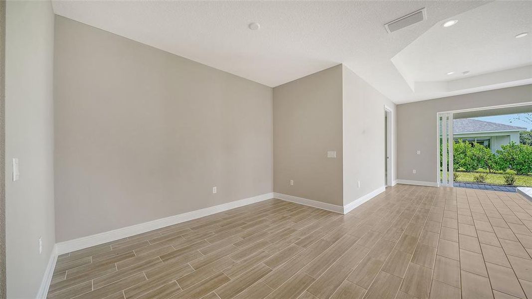 Spacious, unfurnished interior of a new home in Wildleaf at North River Ranch, Parrish (Image 16).