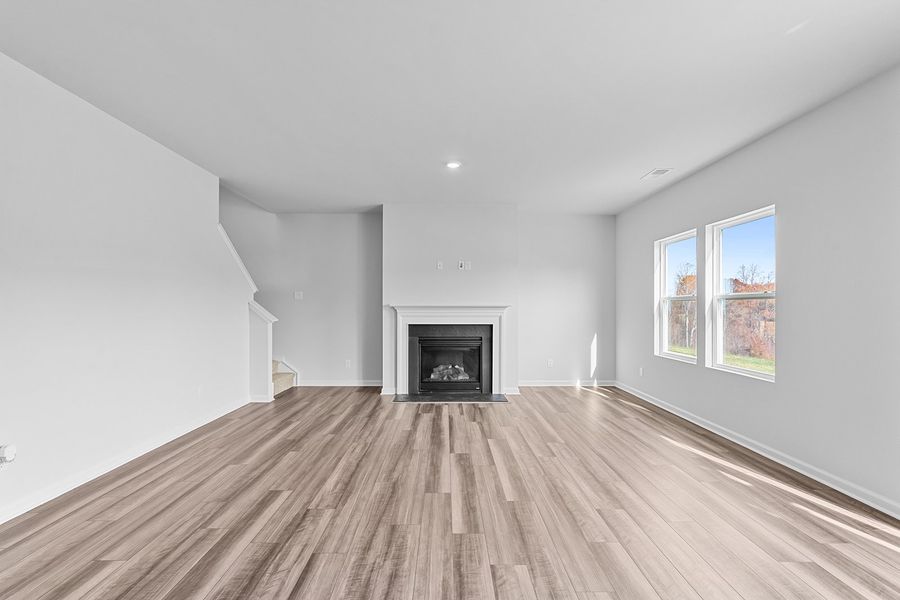 Spacious, unfurnished interior of a new home in Bell West, Kernersville (Image 16).