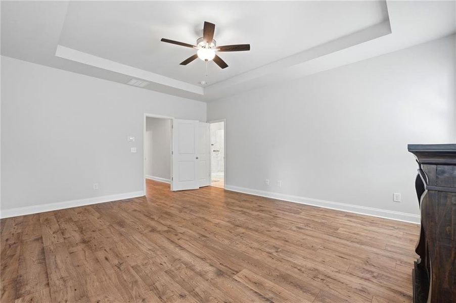 Spacious, unfurnished interior of a new home in , Sugar Hill (Image 25).