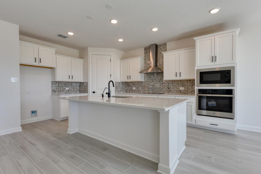 Representative furnished interior of a home built from the Leander by Ashton Woods in Saddlebrook Ranch, Schertz (Image 5). Representative furnished interior of a home built from the Leander by Ashton Woods in Saddlebrook Ranch, Schertz (Image 5).