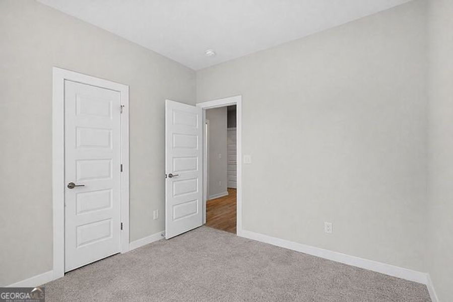 Spacious, unfurnished interior of a new home in The Park at Gainesville Township, Gainesville (Image 19).