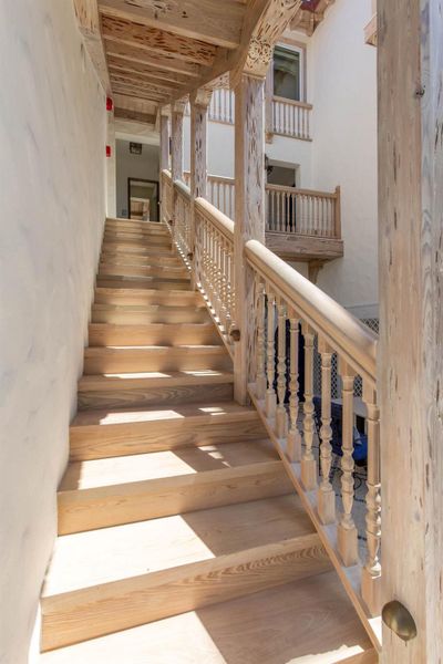 Spacious, unfurnished interior of a new home in , Palm Beach (Image 19).