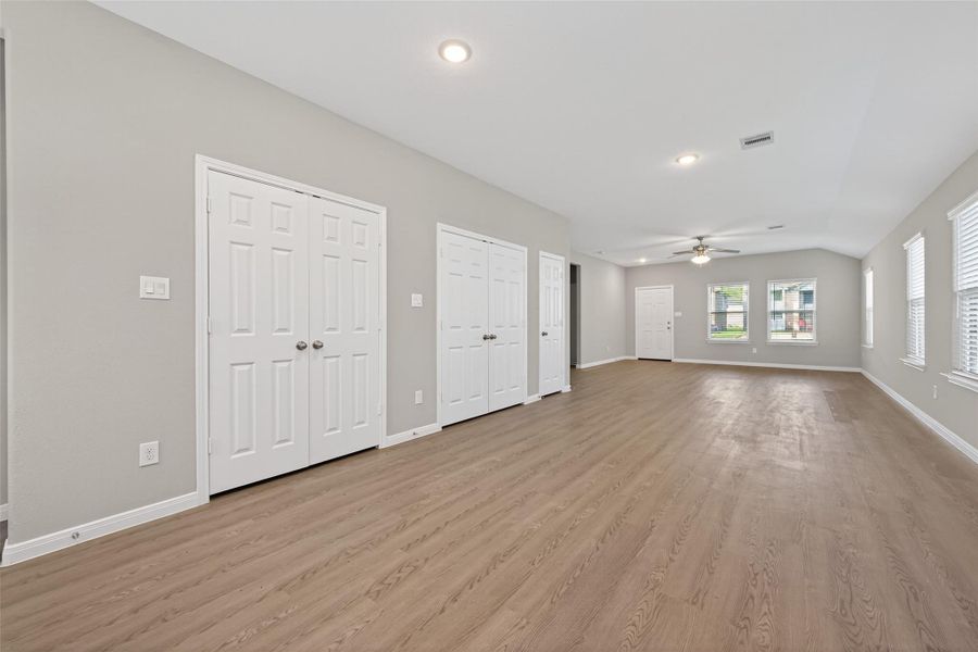 Spacious, unfurnished interior of a new home in , Cleveland (Image 13).