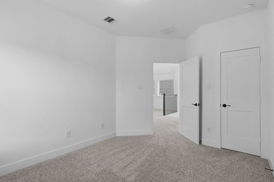 Representative unfurnished interior of a home built from the Durango by Chesmar Homes in Emory Glen, Katy (Image 20). Representative unfurnished interior of a home built from the Durango by Chesmar Homes in Emory Glen, Katy (Image 20).