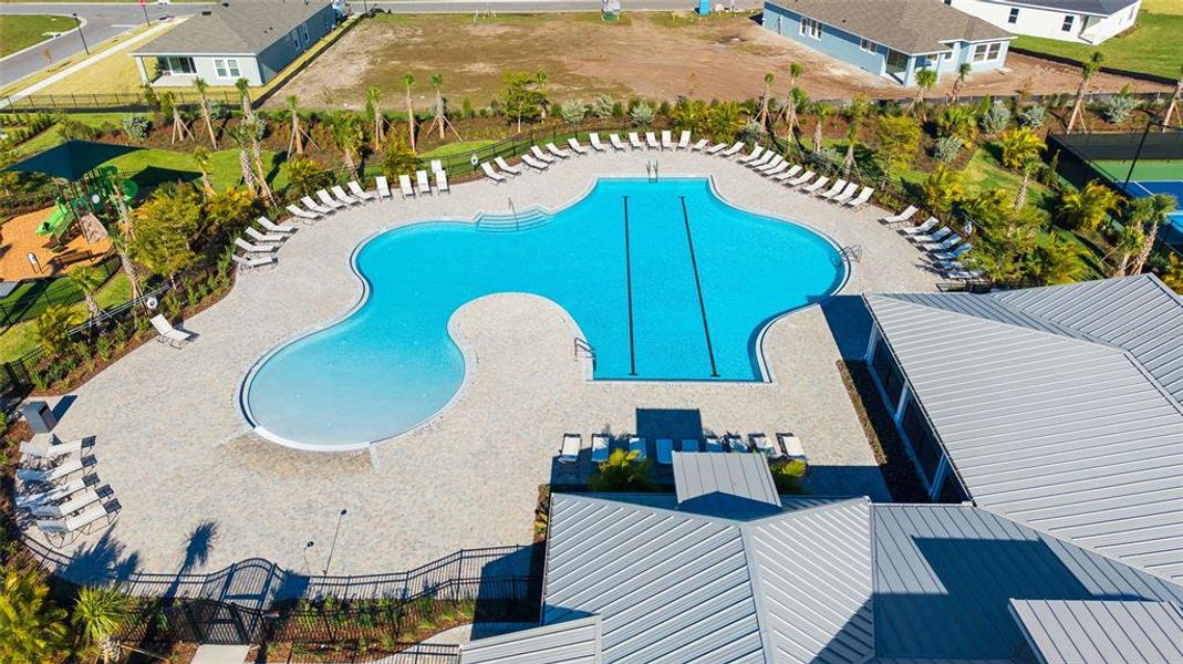 Community amenities in Waterset, Apollo Beach (Image 40).