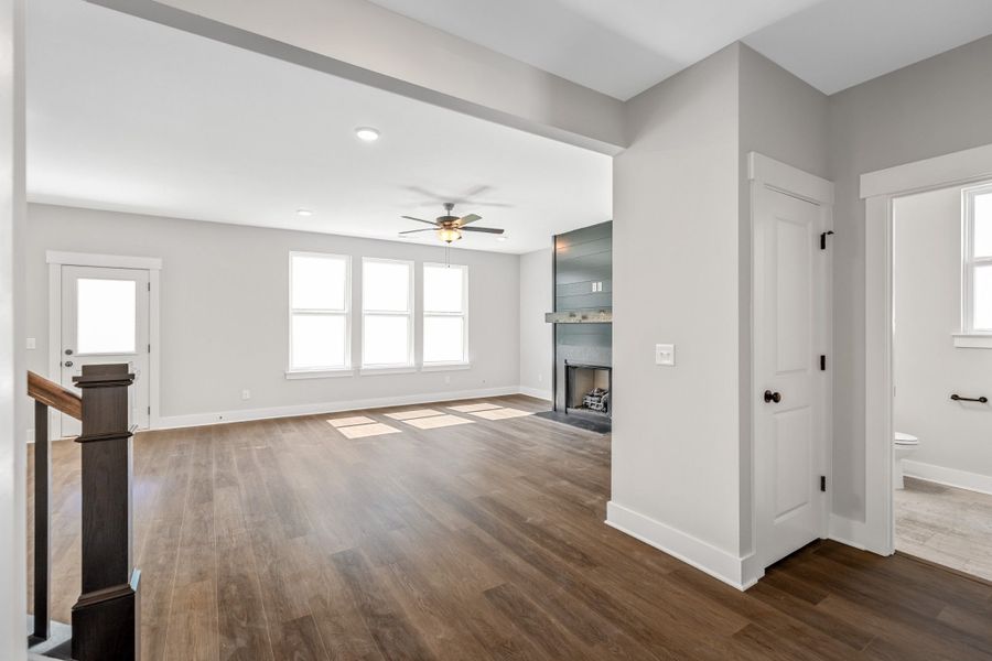 Spacious, unfurnished interior of a new home in Calista Farms, White House (Image 44).