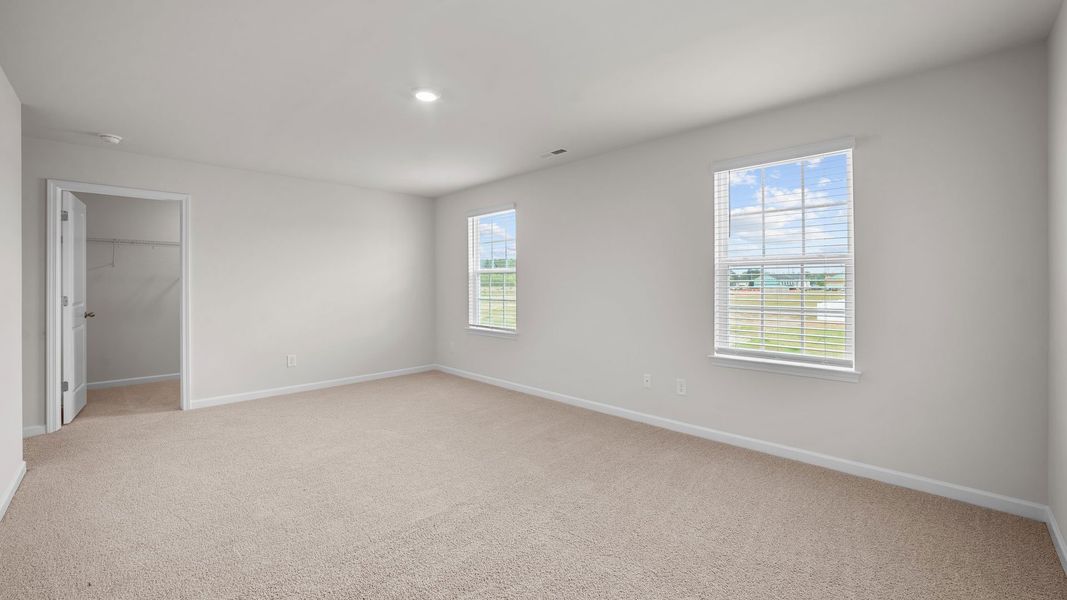 Spacious, unfurnished interior of a new home in Carter Ridge, Greenville (Image 24).
